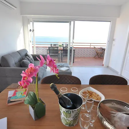 Rnet - Rhc 2712 Center Apartment