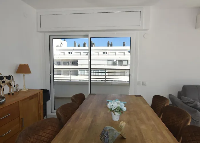 Rnet - Rhc 2712 Center Appartement